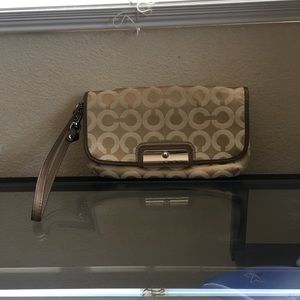 Coach Clutch Classic C Wristlet